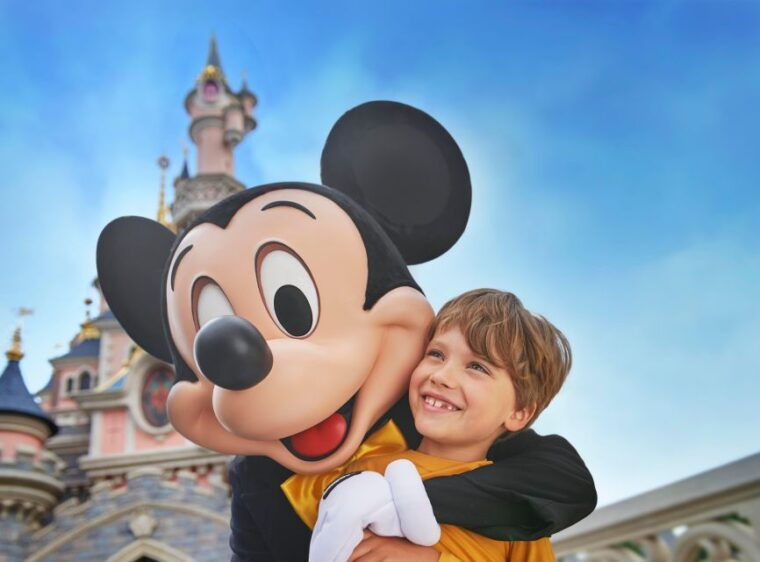 Disneyland® Paris 2/3/4-Day Ticket - Character Meet and Greets