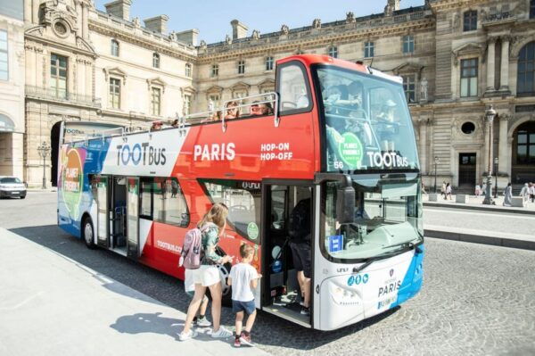 Disneyland Paris: Bus Sightseeing Tour in Paris - Travel Tips