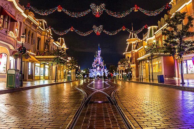 Disneyland Paris Round-Trip Private Airport Transfers - Transportation Options and Capacity