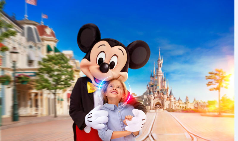 Disneyland Paris Ticket with Round-Trip Bus Transfer from Paris - What the day looks like, from bus to park
