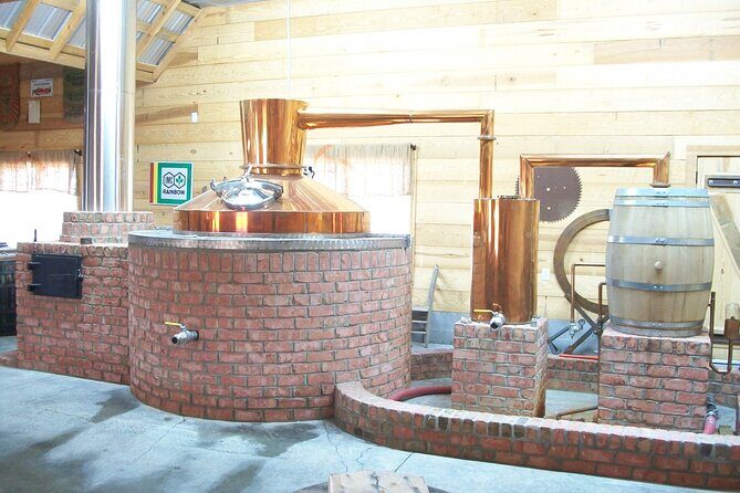 Distillery Tour Farm to Bottle Whiskey Experience - An Authentic Look at Small-Scale Whiskey Making  