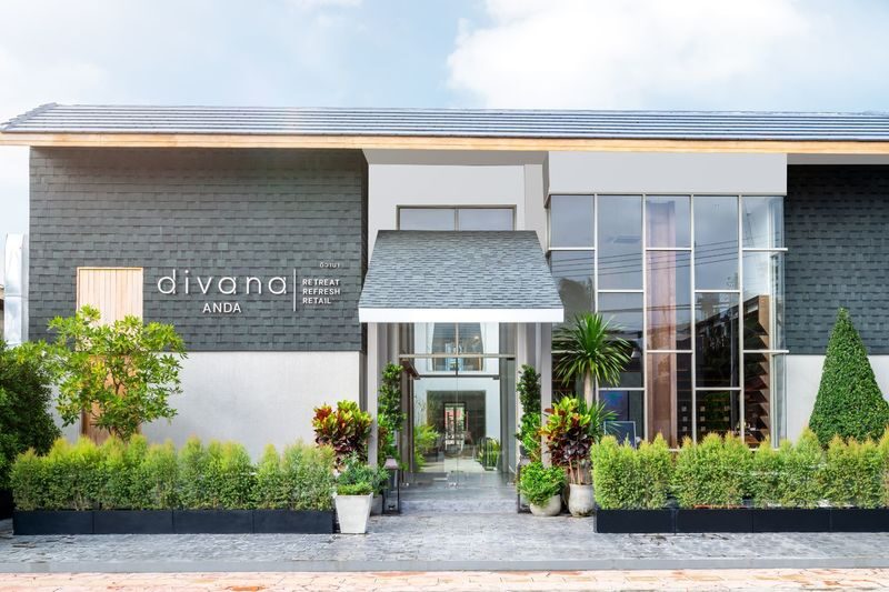 Divana Anda Spa in Phuket - Starting with a foot soak and pineapple drink