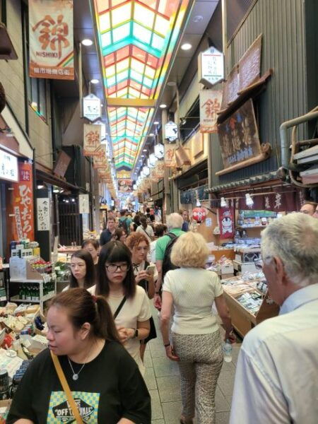 Dive Into Kyoto Nishiki Market Food Tour (Small Group) - Cultural Significance of Nishiki-Tenmangu Shrine