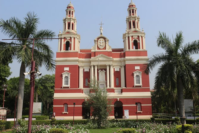 Divine Delhi - Understand the Spirituality and Beliefs of India - Iconic Temples and Shrines