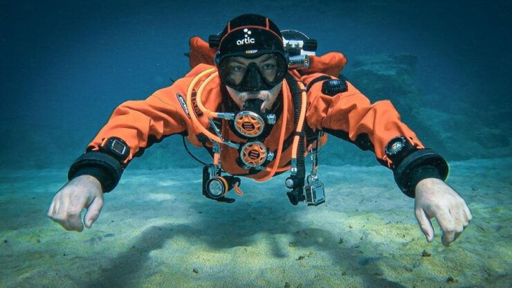 Diving at Lanzarote - 2 Guided Dives for Certified Divers - Experience Highlights