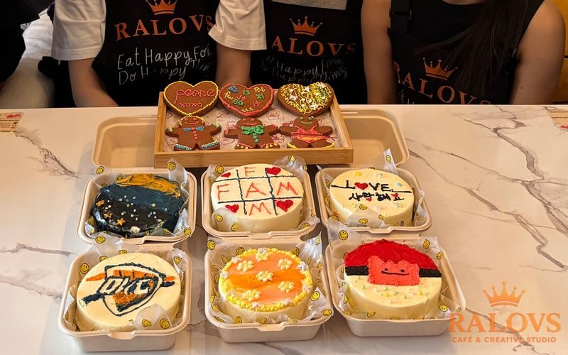 DIY Bento Cake Decorating Workshop @RALOVS Cafe - Should you book the RALOVS cake workshop?