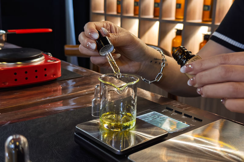DIY Fragrance Making Workshop in Singapore by VENTE - Work through more than 150 fragrance ingredients