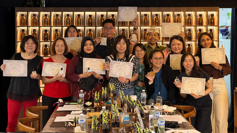 DIY Fragrance Making Workshop in Singapore by VENTE - Find VENTE at International Plaza