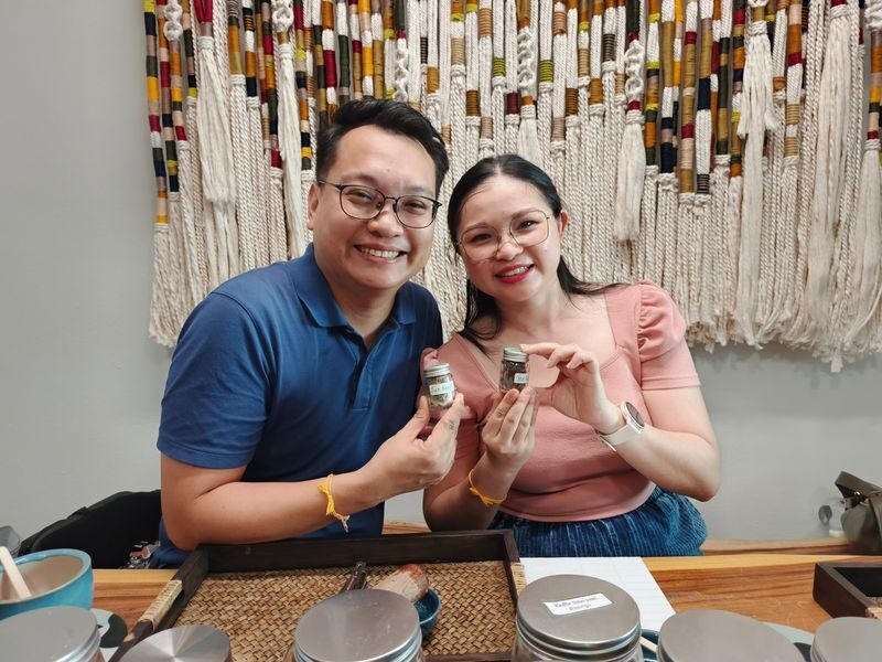 DIY Local Herb Workshop by Uri Herbs in Chiang Mai - Blend two teas for your own preferences