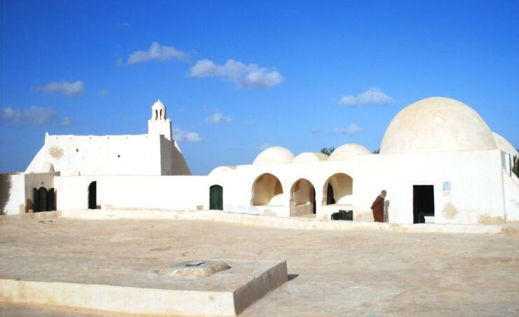 Djerba: Pottery Village and Heritage Museum Tour - Activity Details and Logistics