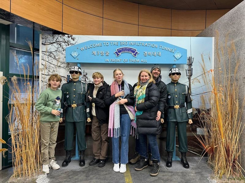 DMZ Join-in & Private Tour with Fully Licensed Tour Guide - Why the guide matters here