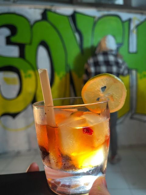 Do Graffiti and Drink Cocktails - Sip and Spray With Locals - Sip Custom Cocktails With Local Artists