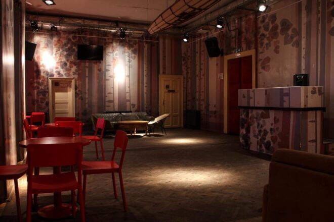 Doboz Ruin Pub and Club Entry & Drink Ticket - Atmosphere and Vibe