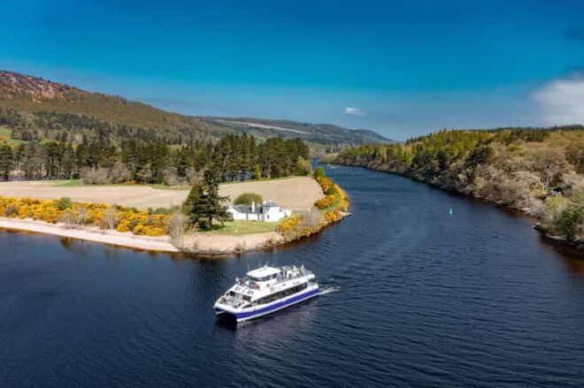 Dochgarroch: Caledonian Canal and Loch Ness 50min Cruise - Scenic Views and Attractions