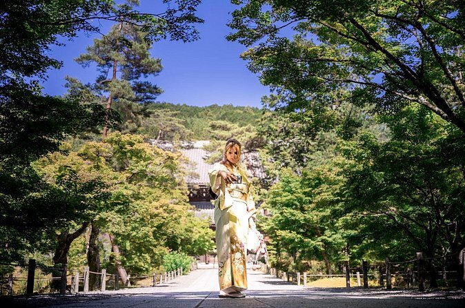 Documentary Style Photoshoot - Who Is This Tour Best For?