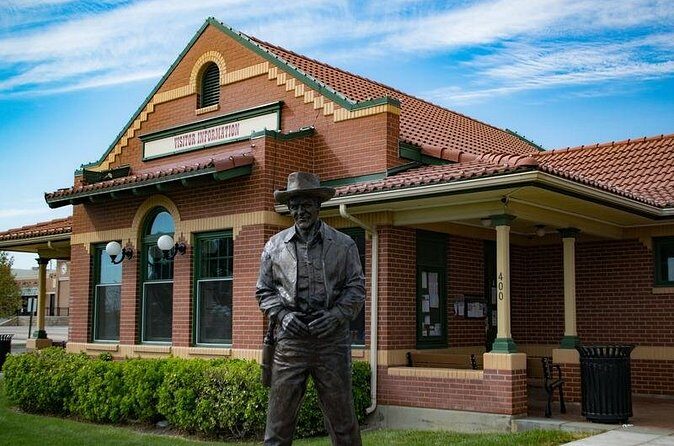 Dodge City Wild West Smartphone Guided Audio GPS Walking Tour - Public Figures & Statues