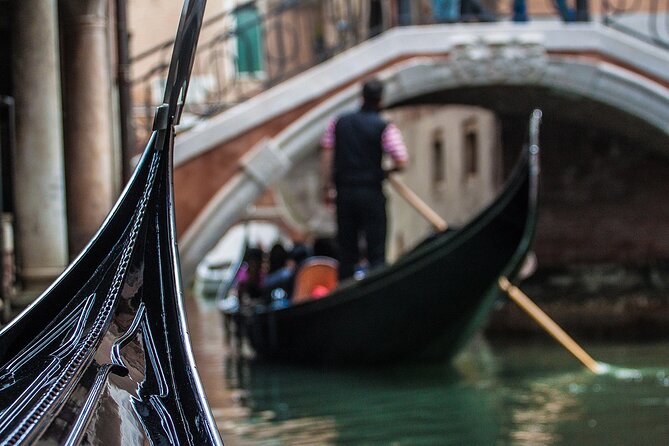 Doges Palace & Basilica Tour With Gondola Ride - Tour Start Time