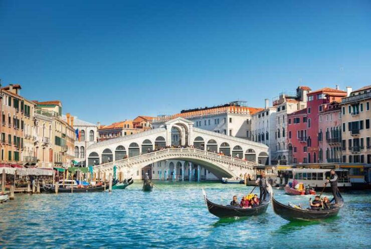 Doges Palace Entry With Venice City Walking Tour With an APP - Included Attractions and Features