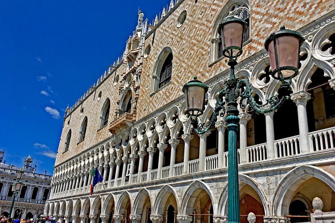 Doges Palace: Skip the Line Ticket, Audio Guide & VR Experience - Directions and Insights