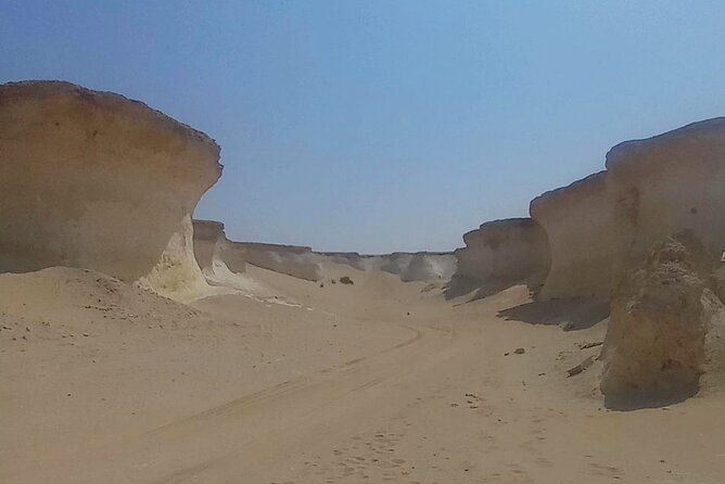Doha: West Coast Tour , Richard Serra Sculpture, Zekreet - Transportation and Logistics