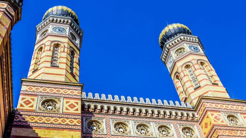 Dohany Street Synagogue ticket in Budapest - Make sense of the design and the story