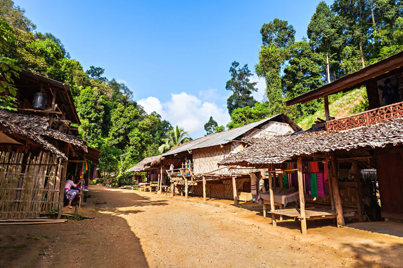 Doi Inthanon National Park Full-Day Small Group Tour - King and Queen Pagodas, gardens and the view