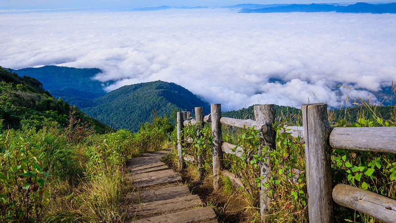 Doi Inthanon National Park in Chiang Mai - Karen community and local market stops