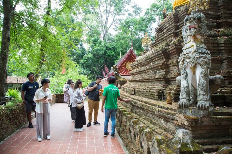 Doi Suthep and Wat Pha Lat Sunrise Tour - Half Day - What the early schedule means for your morning