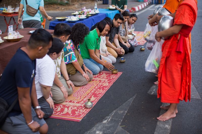 Doi Suthep and Wat Pha Lat Sunrise Tour - Half Day - Is the price good value?