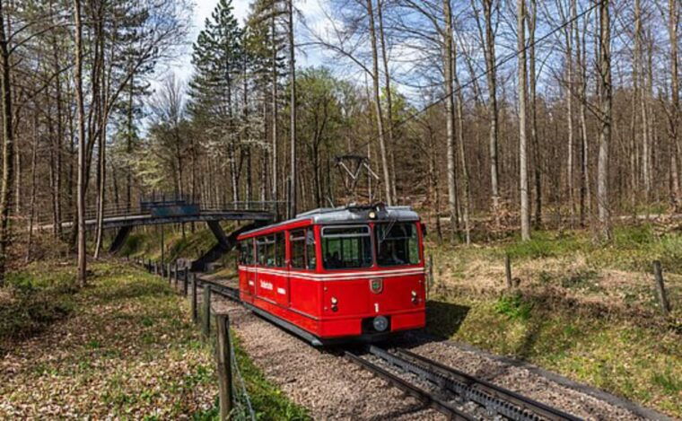 Dolderbahn Railway Between Römerhof and Dolder Zürich - Route and Stations