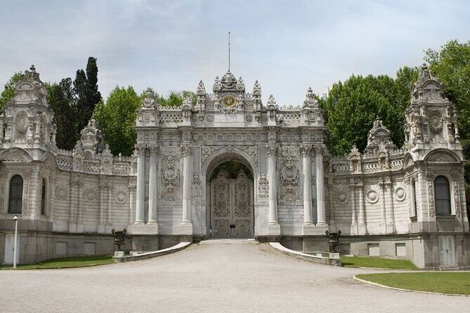 Dolmabahce Palace and Galata Tower Combo in Istanbul - A Closer Look at the Tour Experience