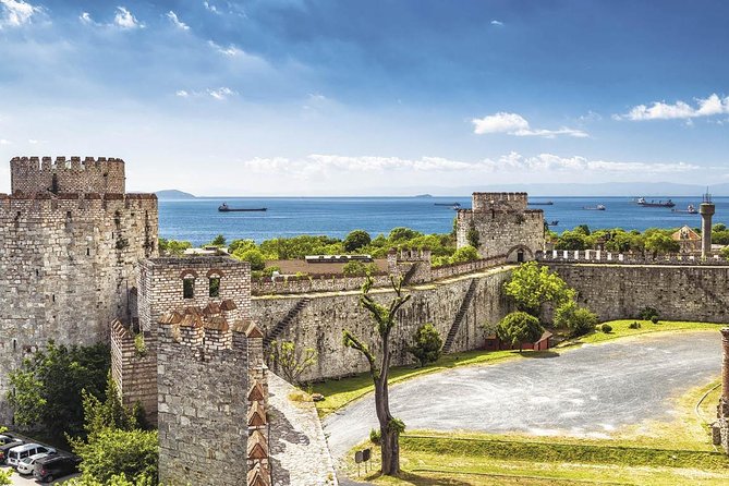 Dolmabahçe Palace With Bosphorus Tour by Boat - Dolmabahçe Palace Visit