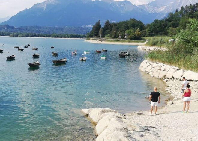 Dolomites Day Trip: Lake Santa Croce to Cortina Adventure - Important Meeting Information