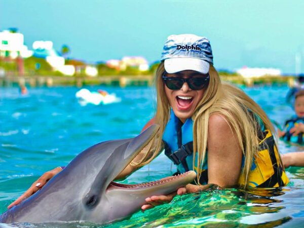 Dolphin Royal Swim VIP in Isla Mujeres - Responsible Participation