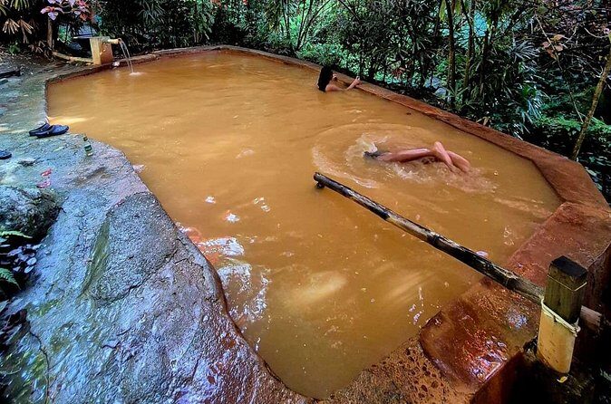 Dominica Adventure Hiking, Swimming, and Hot Springs Tour - Relaxing in Ti Kwen Glo Cho Hot Springs