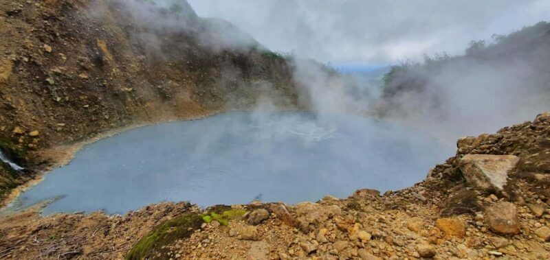 Dominica: Hiking tour to the boiling lake! - An In-Depth Look at the Dominica Boiling Lake Hiking Tour