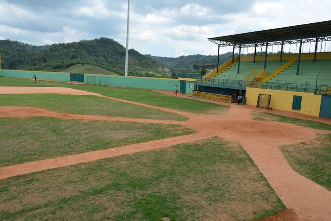 Dominican Baseball Passion and City Tour in Puerto Plata - The Experience Breakdown: What to Expect