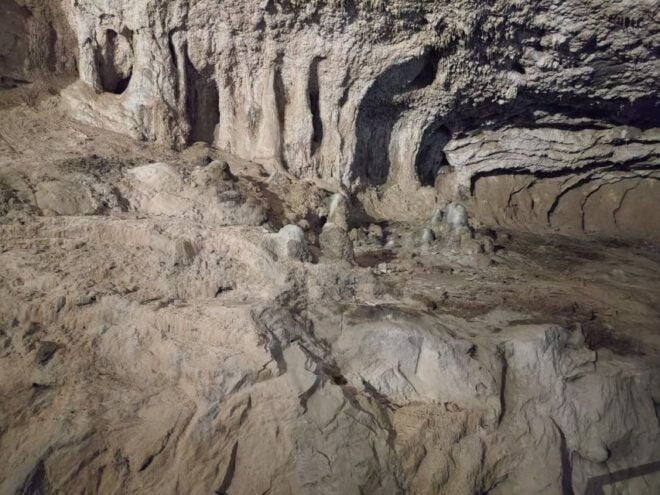 Domusnovas: Vagoni Path Hiking Tour With San Giovanni Cave - Inclusions and Exclusions