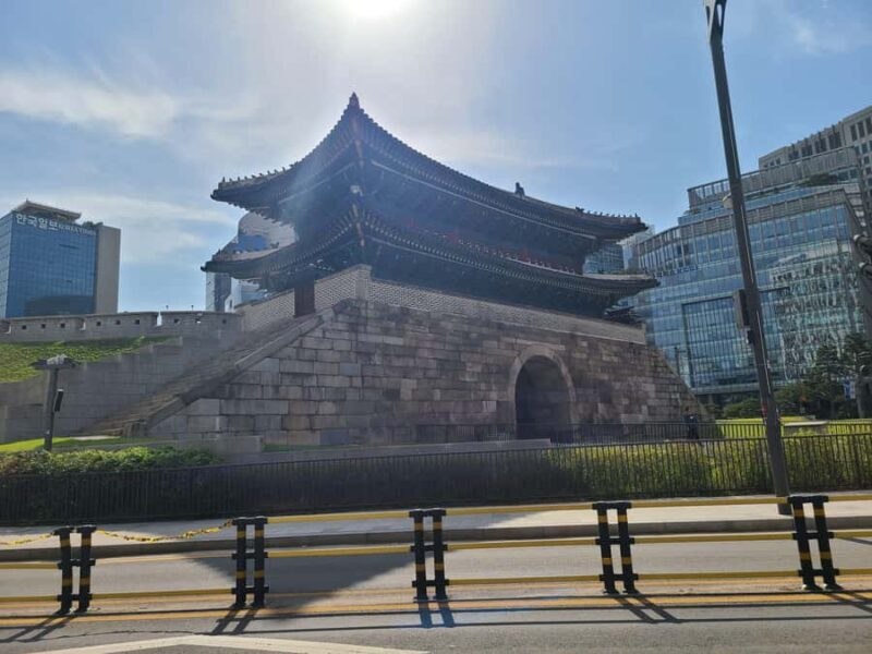 Dont waste your layover: discover the real Seoul in markets - FAQ