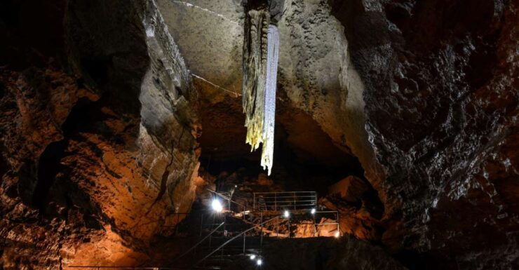 Doolin Cave: Underground Stalactite Tour - Europes Largest Stalactite