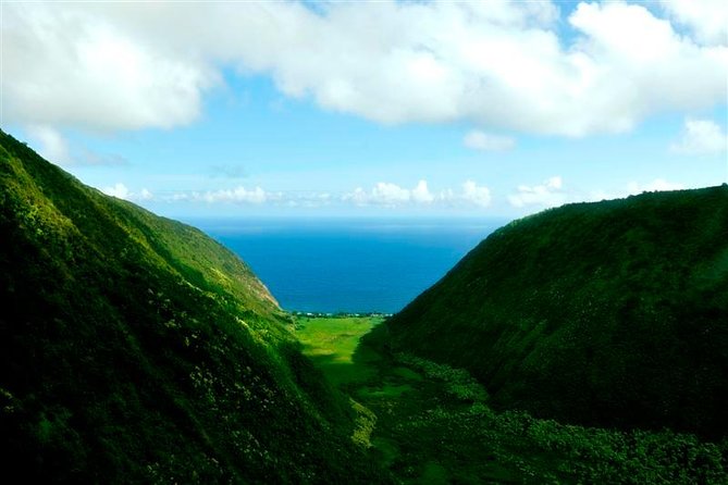 Doors-Off Hawaii Helicopter Tour of Kohala Valleys and Waterfalls From Waimea - Meeting and Pickup
