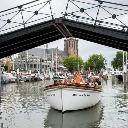 Dordrecht: City Canal Cruise - Good To Know