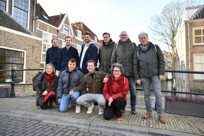 Dordrecht: Highlights and Hidden Gems Walking Tour - Iconic Landmarks: City Hall and Church of Our Lady
