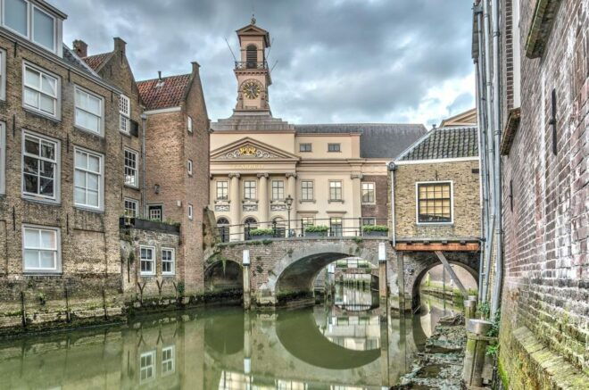Dordrecht: Self-Guided City Walking Tour With Audio Guide - Full Description