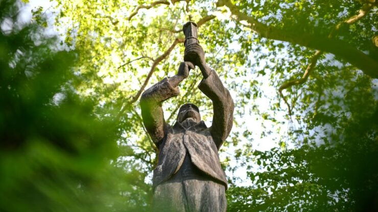 Dortmund: Self-Guided Funny Walk Through City Centre - Tour Duration and Starting Times