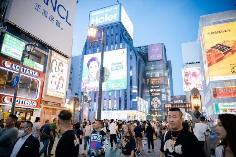 Dotonbori Neon Lights scapes - Photo shooting in Dotonbori - Practical Tips