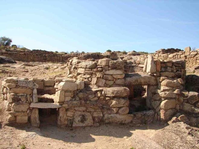 Douro 4x4: Visit to the Past With Wine Tasting - Roman Circuit Discovery