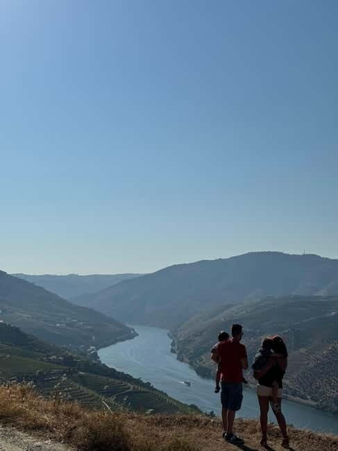 Douro offroad experience: visit to a winery and a picnic - FAQs