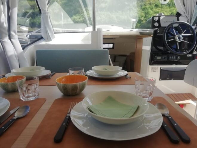 Douro River Pocinho: Private Boat Ride With Optional Lunch - Included Amenities