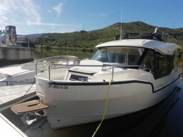 Douro River Pocinho: Private Boat Ride With Optional Lunch - Optional Meal Packages